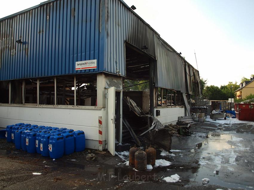 Feuer Halle Siegburg Gewerbegebiet Zange P009.JPG